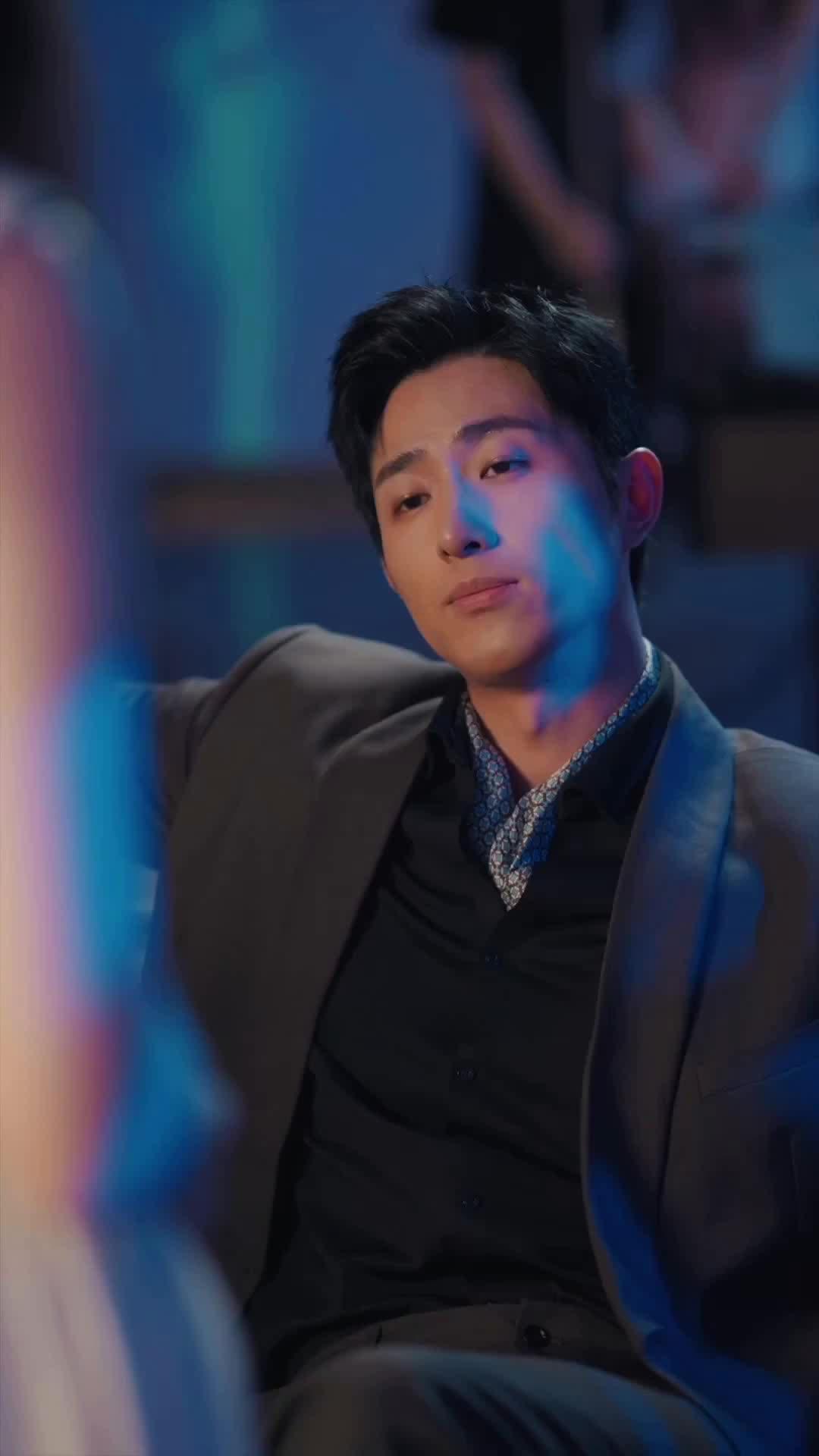 禁慾大佬淪陷了