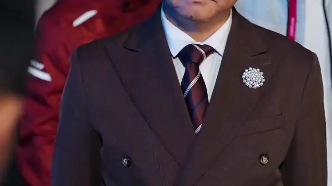 (مدبلج) سائق الشاحنات، أقوى مما تتخيل: عقدٌ مُغلفٌ بالخِداع وطفلٌ مُربوطٌ بحبلٍ من الظلام