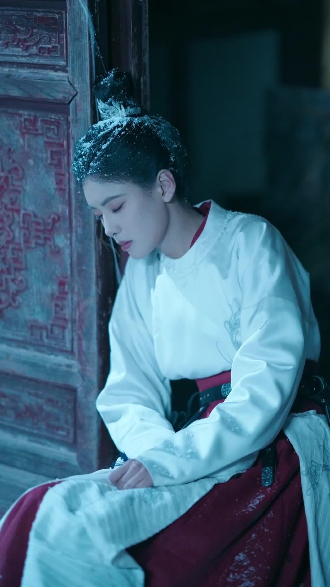 Reborn for Revenge, Crowned by Love