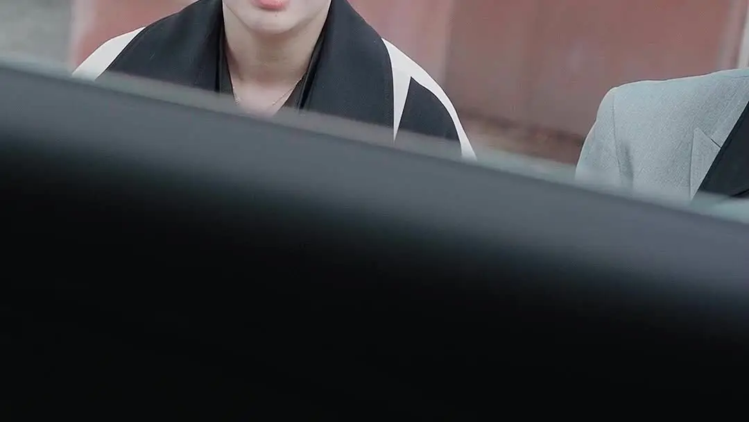 House of Ingrates: Velvet, Tears, and the Unspoken Contract