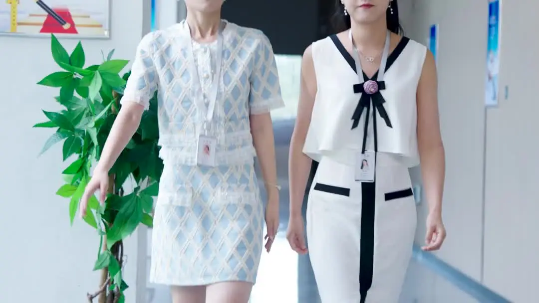 When the Boss Walks In, Time Stalls