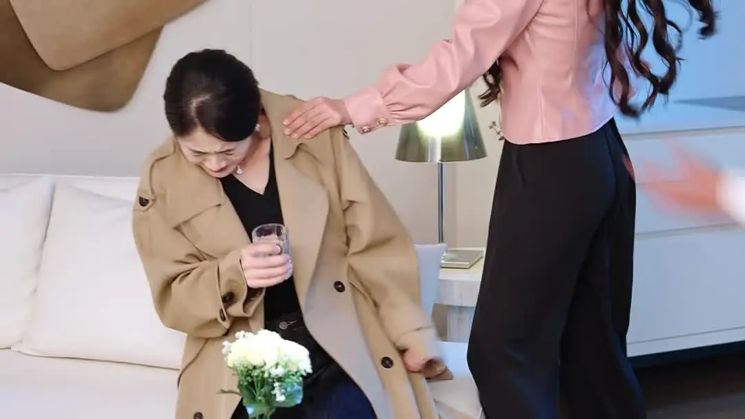 Divorced Diva’s Glorious Encore: When the Glass Shatters, Who Picks Up the Pieces?