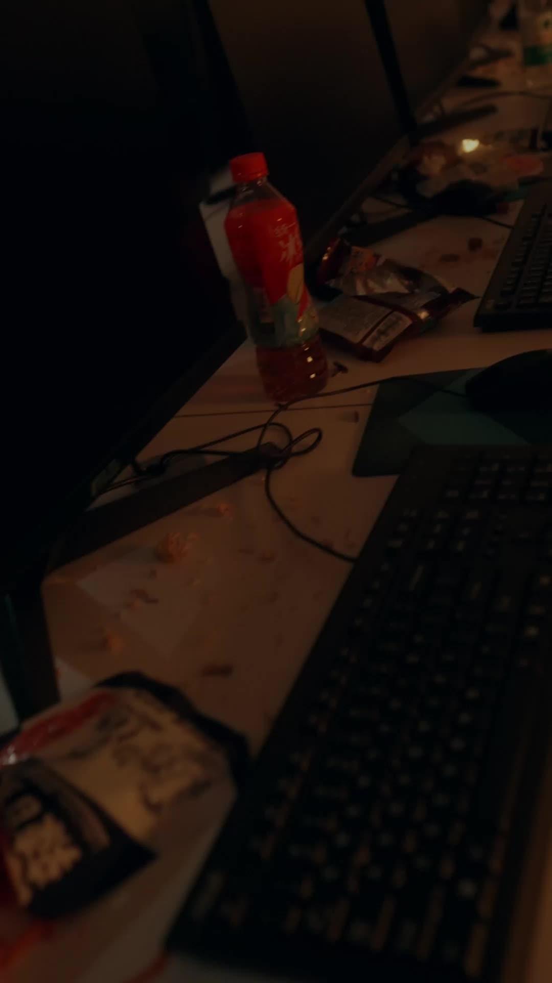 แฝงตัวล่าแก๊งทรชน