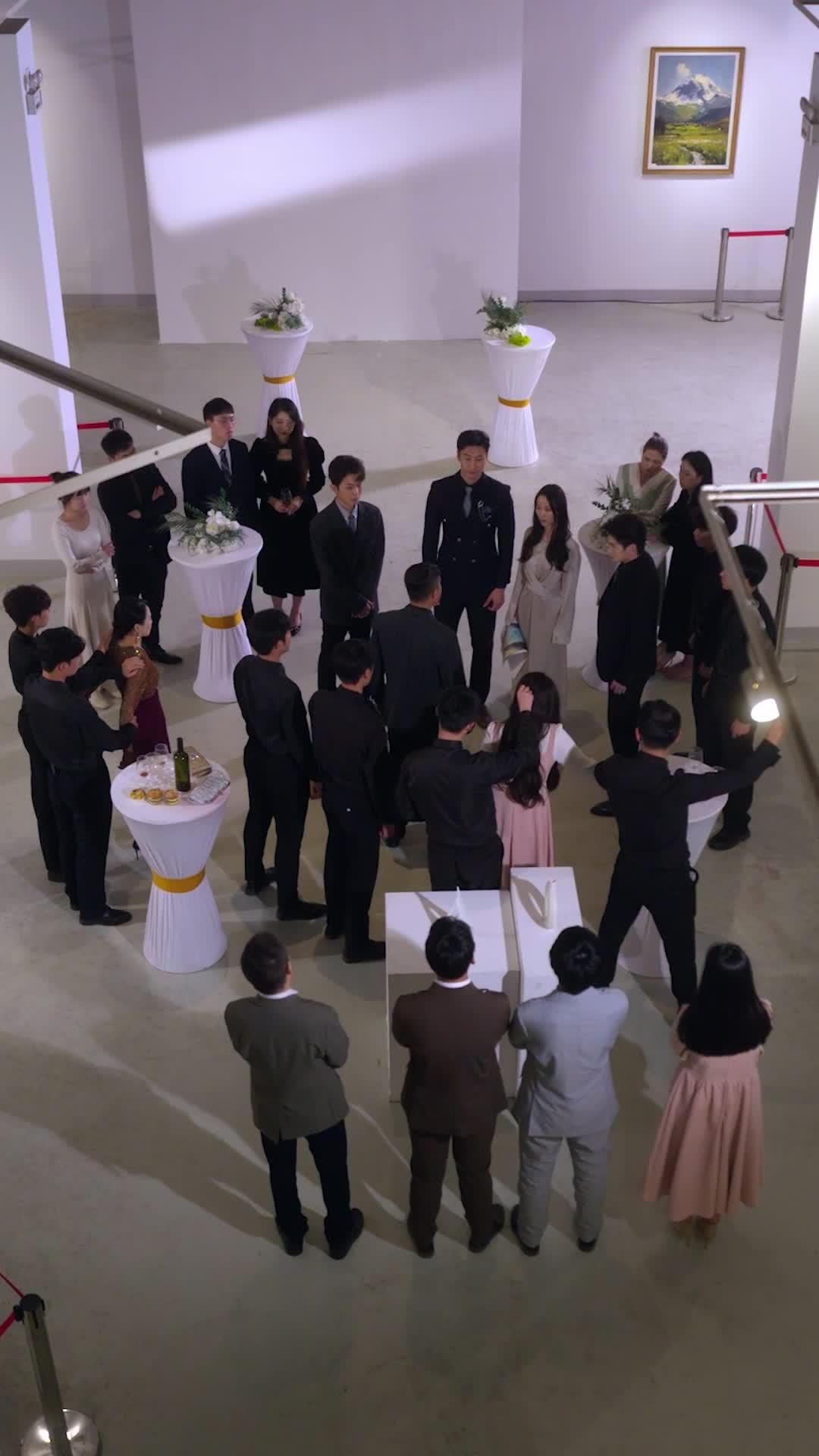 Kepompong Surirumah Terbang