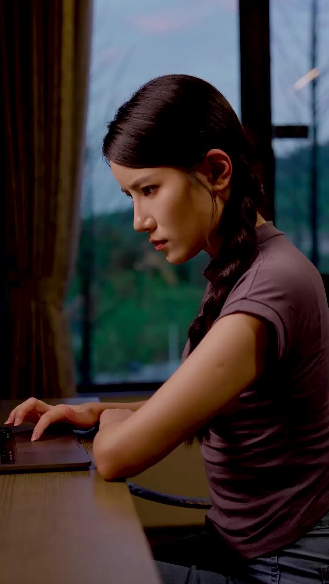 การกลับมาของลูกสาวสายลับ