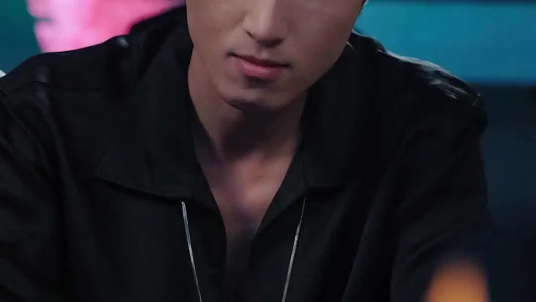 Trap Me, Seduce Me: The Orange Blazer Paradox