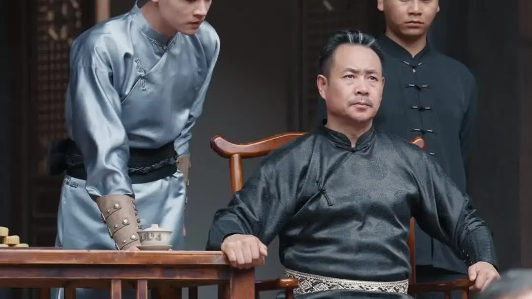 Red vs White: A Duel Written in Blood and Bamboo