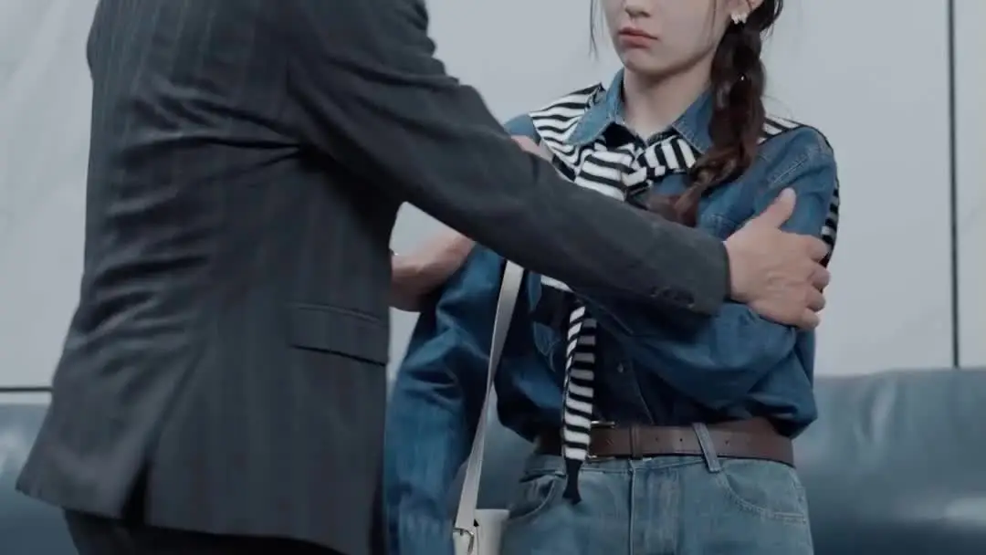 Rise from the Dim Light: Office Politics and the Weight of a Single Glass