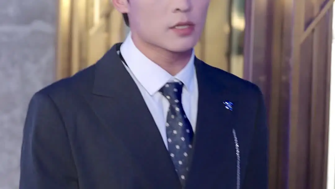 Divorced Diva’s Glorious Encore: When Microphones Stay Silent