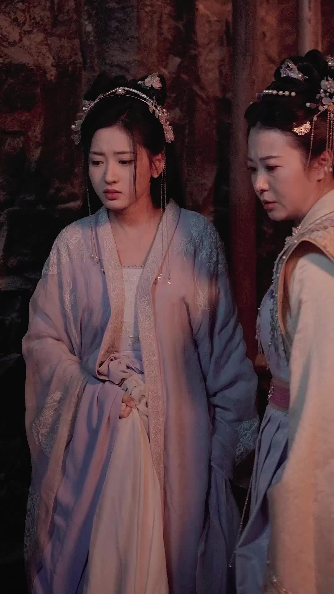 鴛鴦袖里握兵符