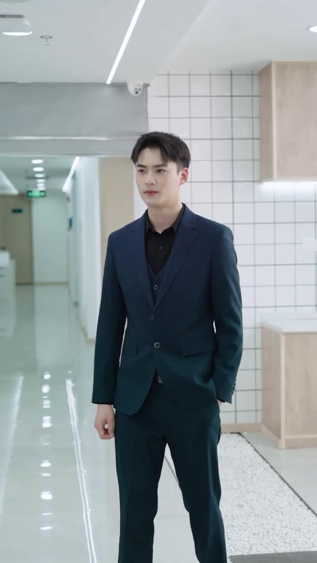 รุ่นพี่ที่รักเธอ