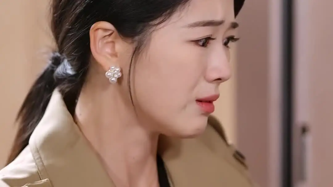 Divorced Diva’s Glorious Encore: When Blood Becomes Language