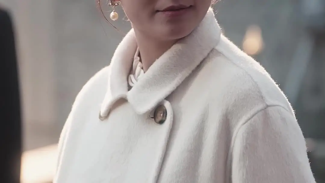 The New Year Feud: When a Pendant Speaks Louder Than Words