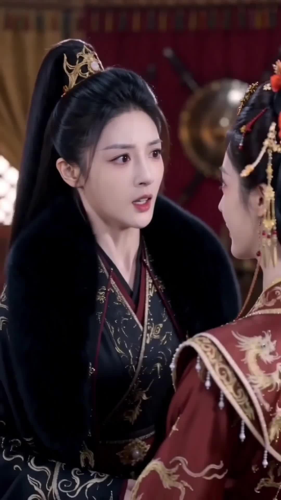I Posed as a Man, the Empress Is Obsessed!