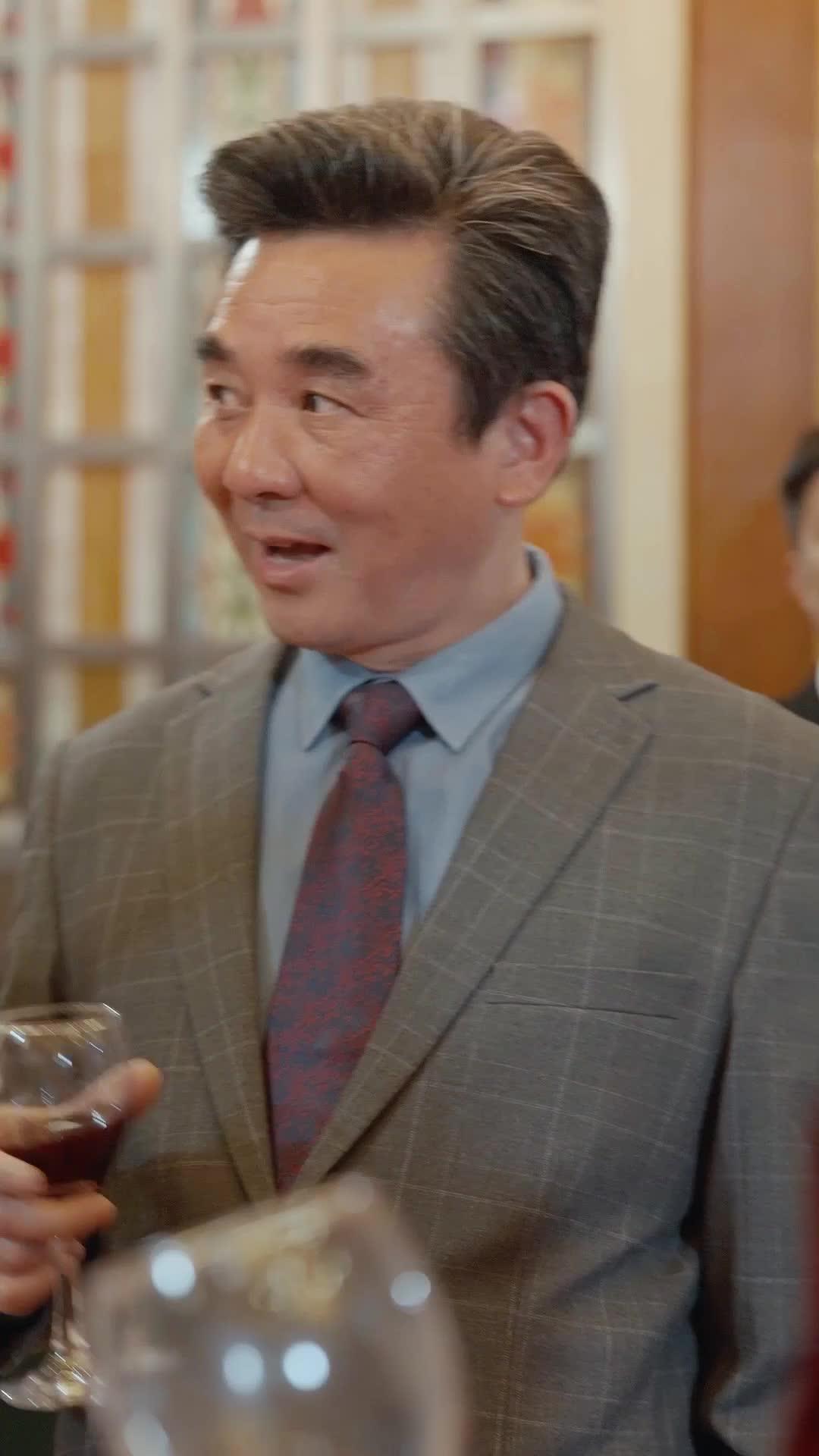 戦神の母、今こそ真の姿を！