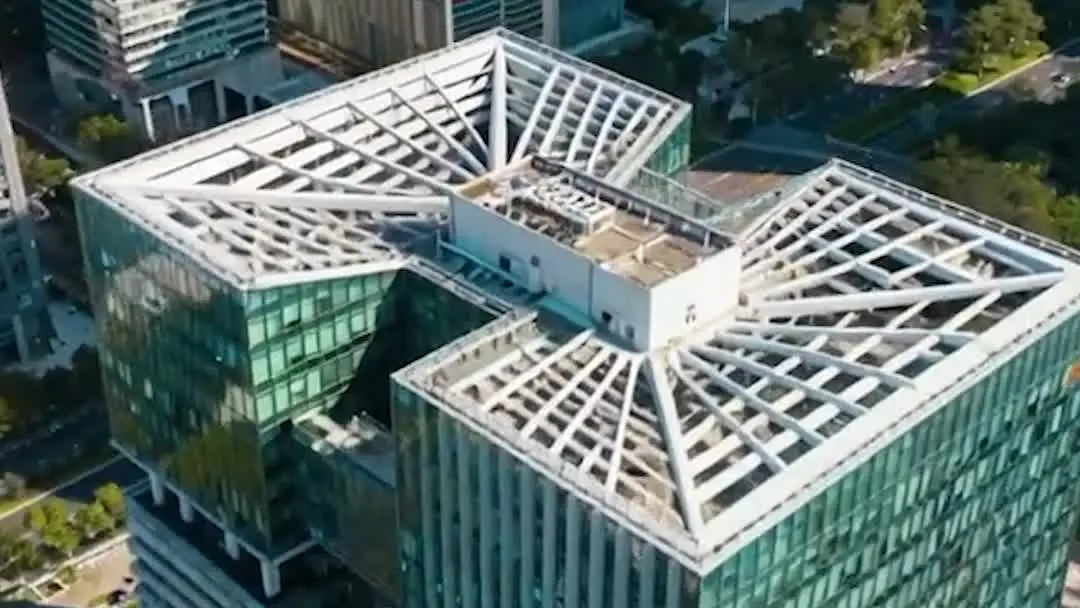 消えたゴッドシェフ：マスクと包丁が交差する運命の食戦