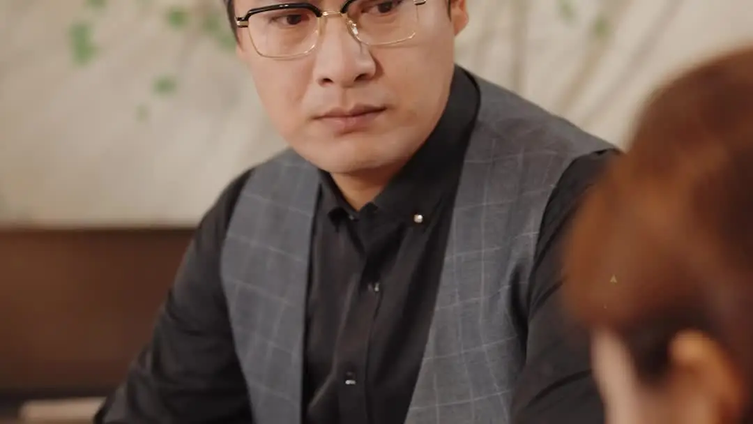 When Family Dinner Feels Like a Courtroom