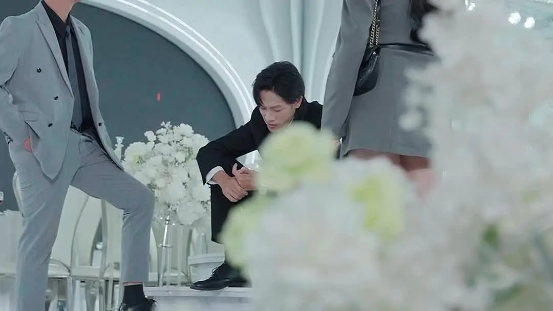 House of Ingrates: When the Groom Stands Up—And the Floor Cracks