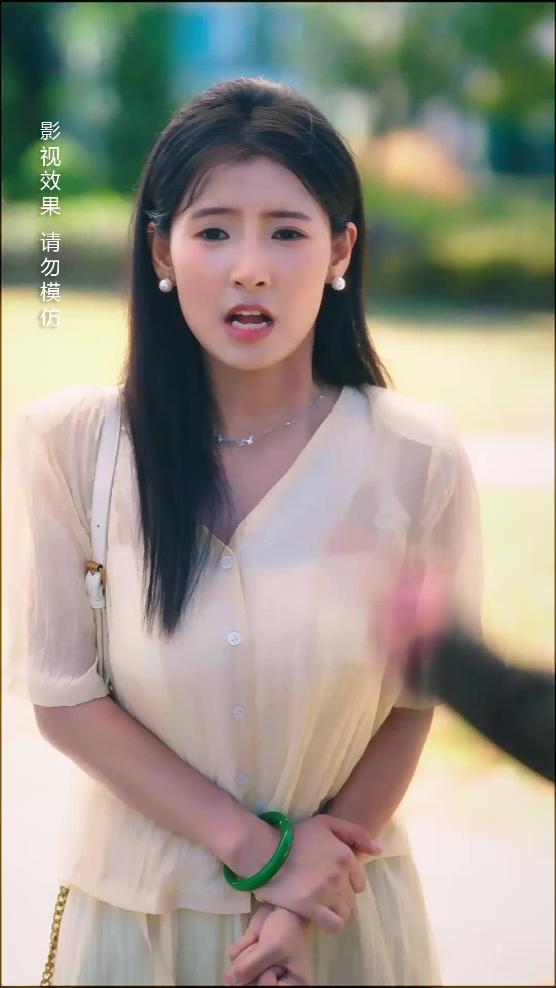 嫁進豪門後，小可憐被寵上天